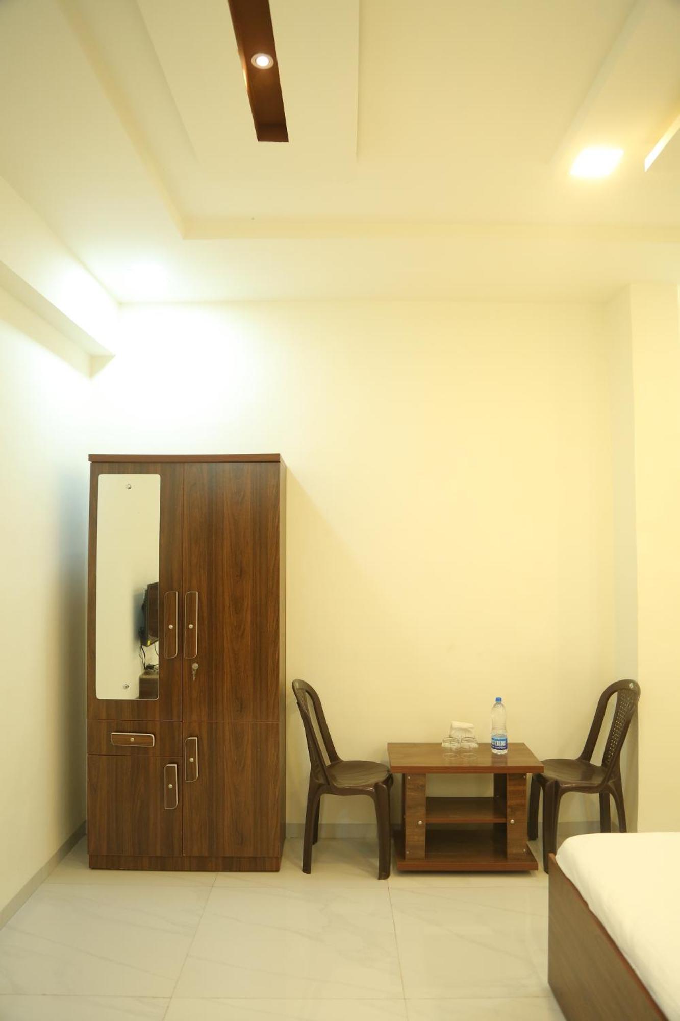 Rudraksh Nagthane Satara Exterior photo